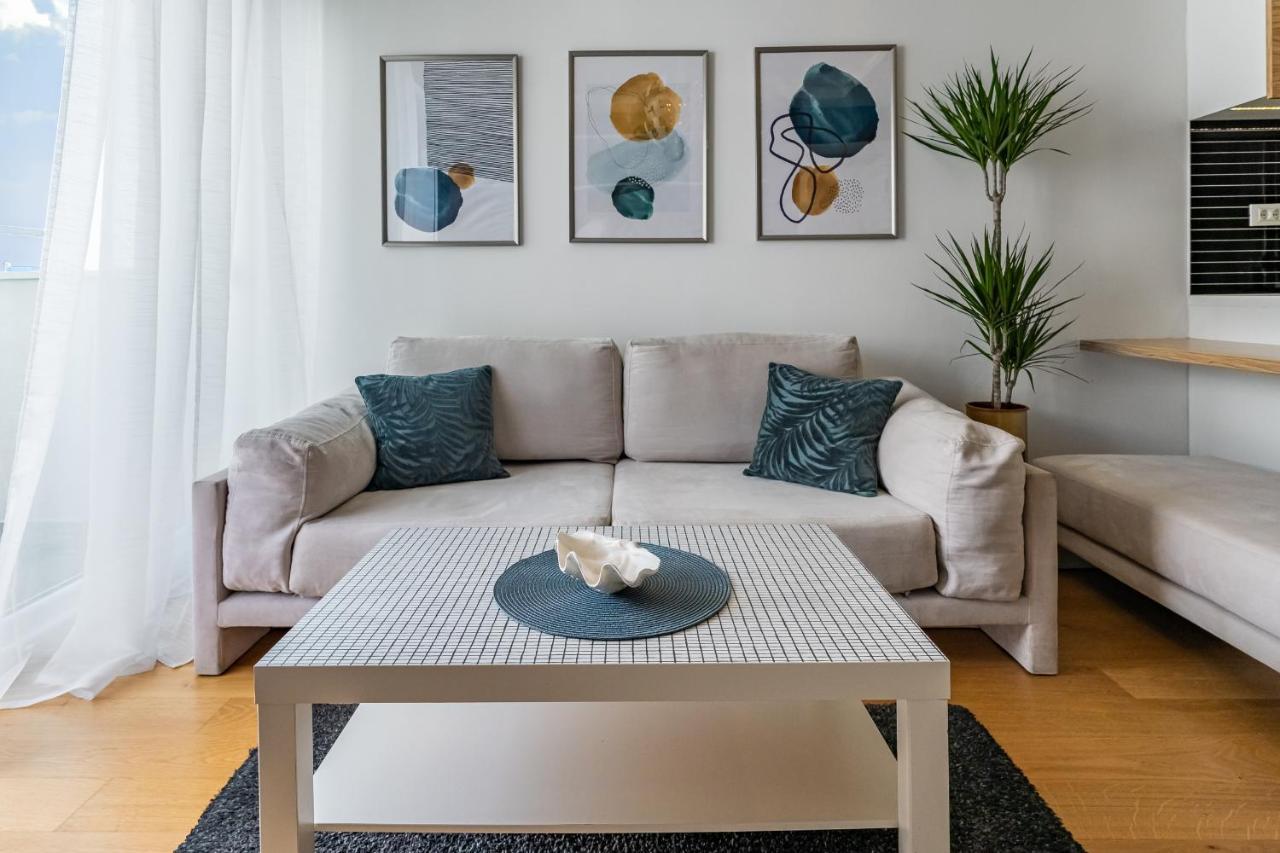City Lux Apartment 1- With Garage And Balcony 扎达尔 外观 照片